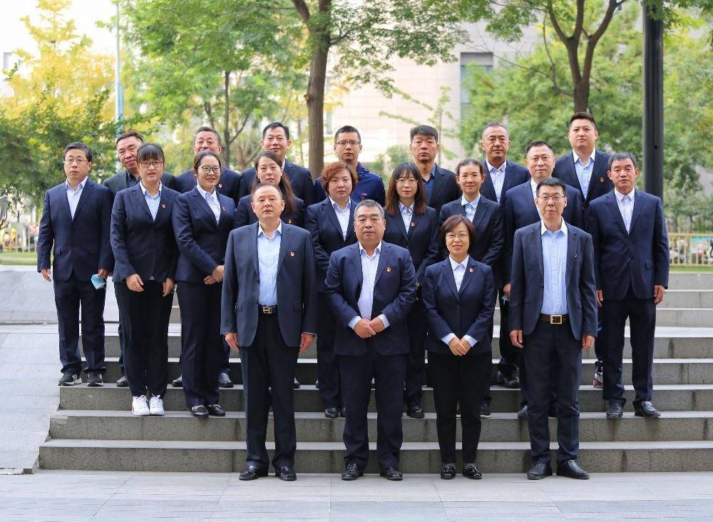 多元團(tuán)隊(duì)凝合力，同舟共濟(jì)揚(yáng)帆起