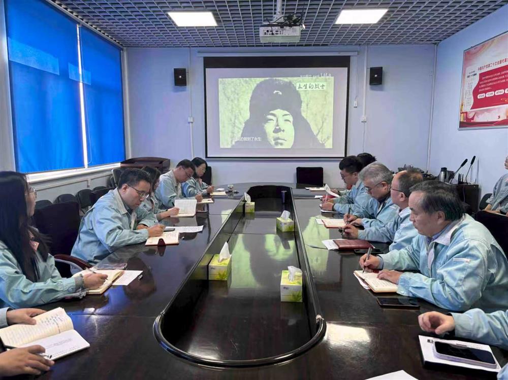 傳承雷鋒精神 砥礪奮進力量！ 產(chǎn)發(fā)集團開展“學雷鋒”志愿服務系列主題活動